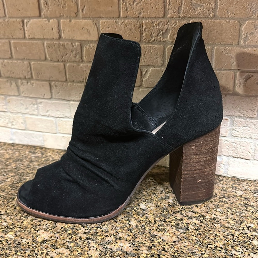 Chinese Laundry Kristin Cavallari Woman’s Lash Ankle Bootie